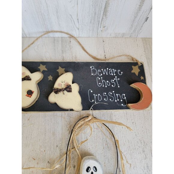 Vintage wooden sign beware ghost crossing set hanging Halloween - Picture 3 of 7